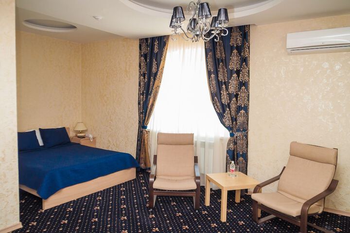 Room 13 of 49