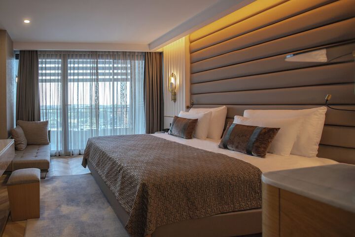 Room 3 of 30