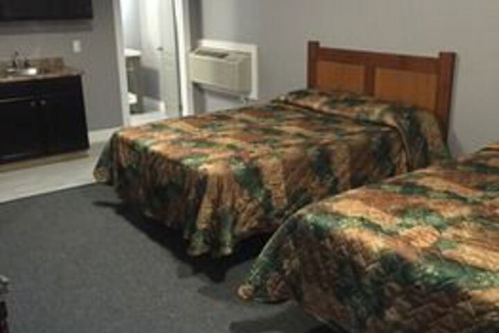 Room 22 of 37