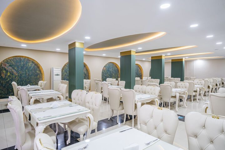 Dining 49 of 74