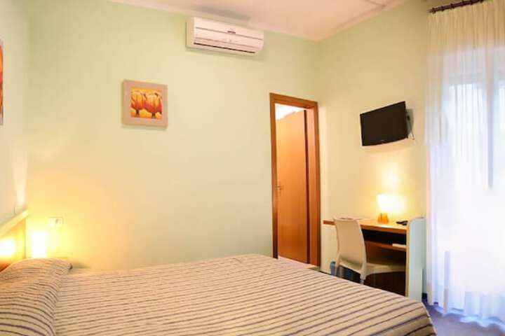Room 36 of 67