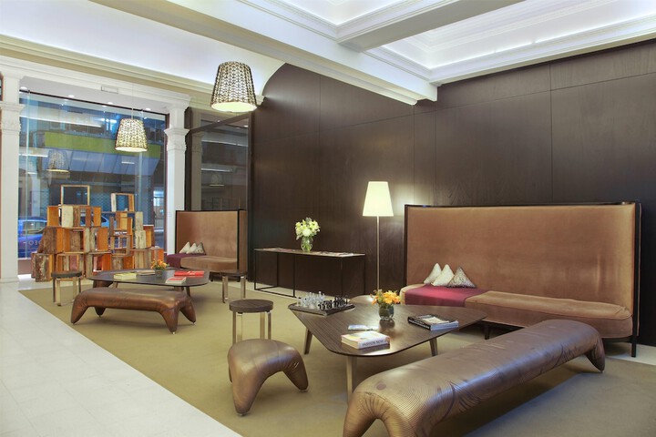 Guest Lobby