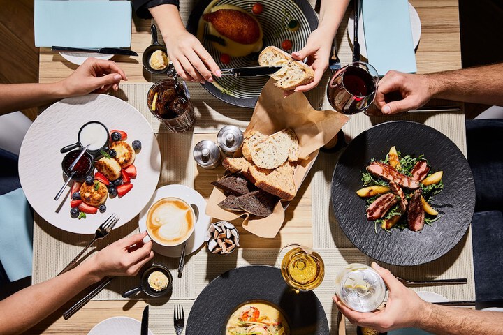 Dining 52 of 74