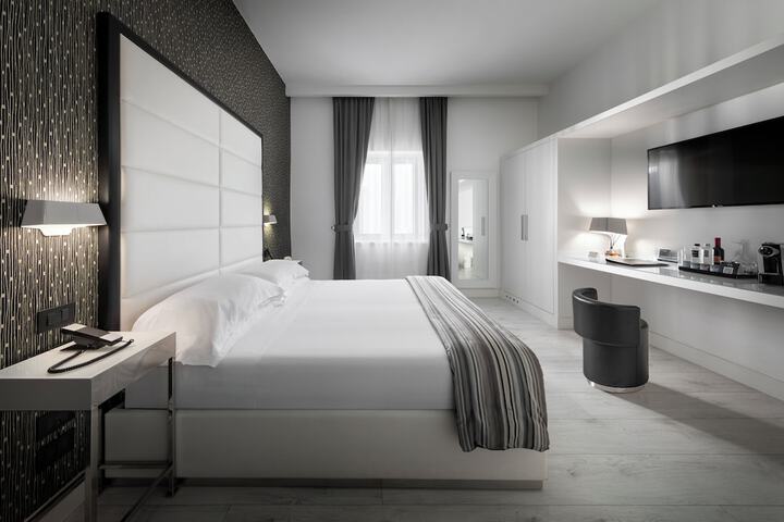 Room 25 of 61