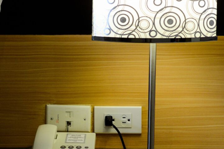 Room 6 of 31
