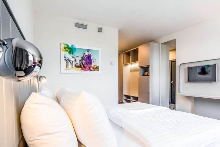 Room 20 of 50