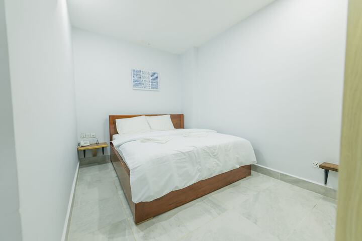 Room 63 of 148
