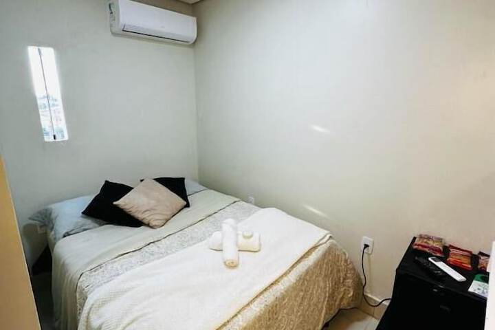 Room 3 of 80