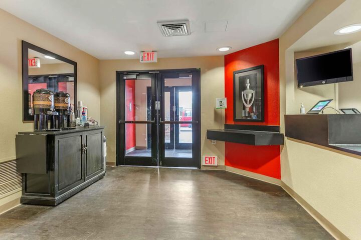Guest Lobby