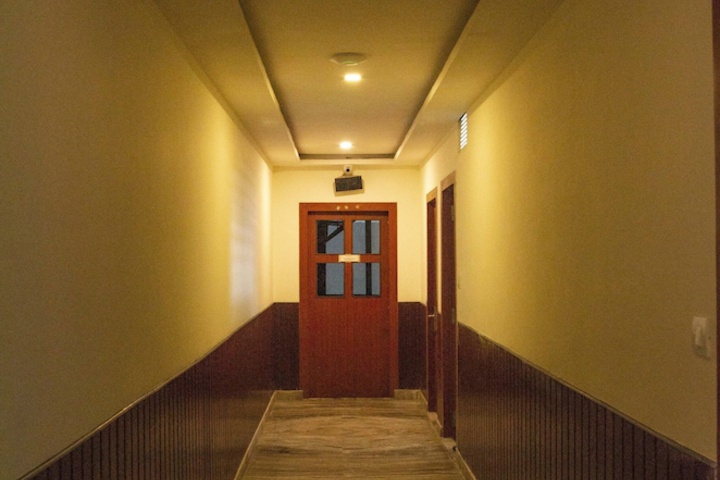 Hotel Interior 4 of 73
