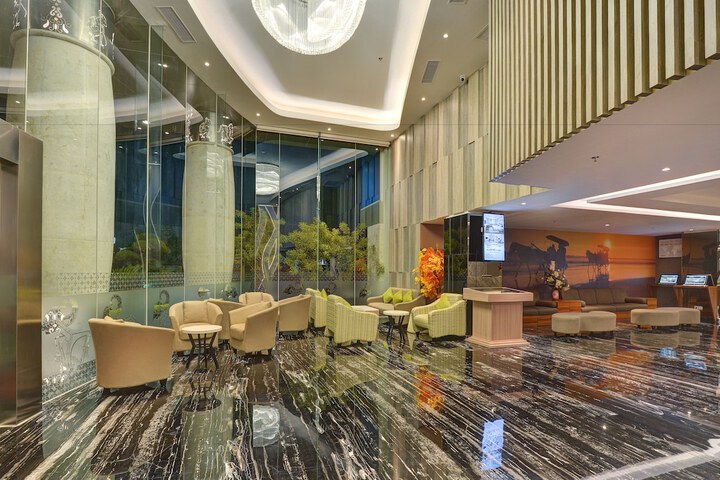 Hotel Interior 7 of 29