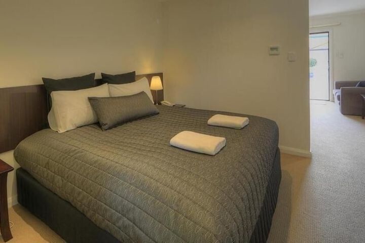 Room 10 of 64