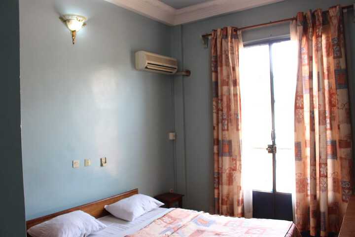 Room 7 of 26