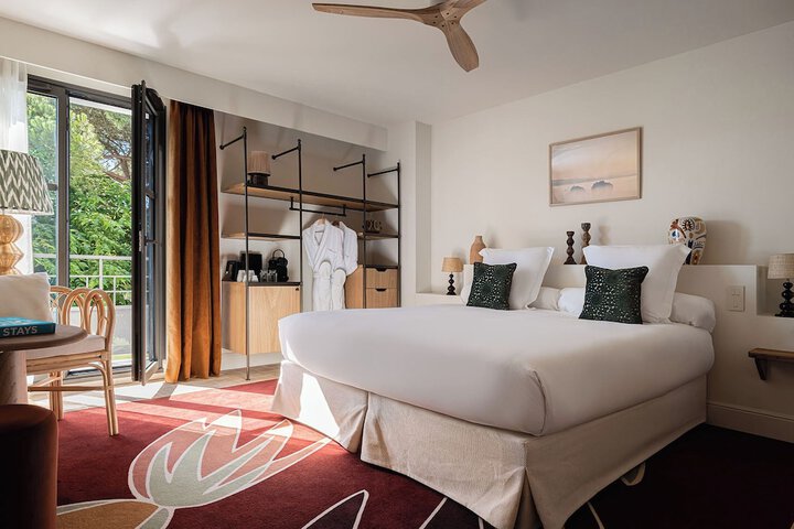 Room 15 of 62