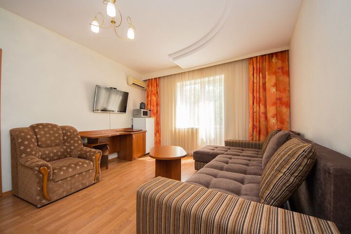 Room 8 of 53