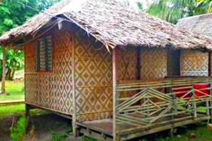 Pamilacan Island Tourist Inn & Restaurant (Marys Pamilacan Cottages)
