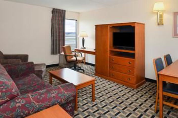 Room 13 of 46