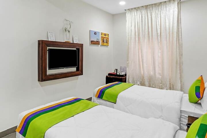 Room 9 of 23