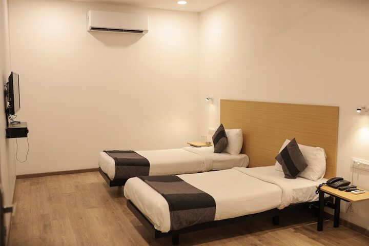 Room 16 of 31