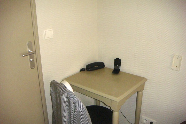 Room 19 of 44