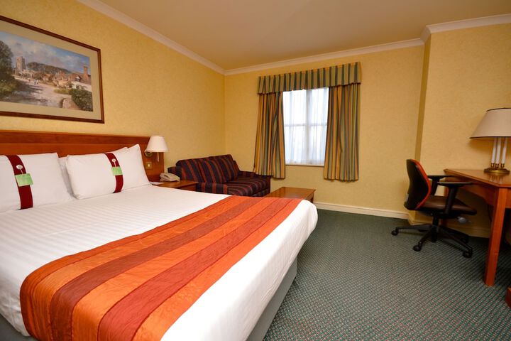 Room 6 of 81