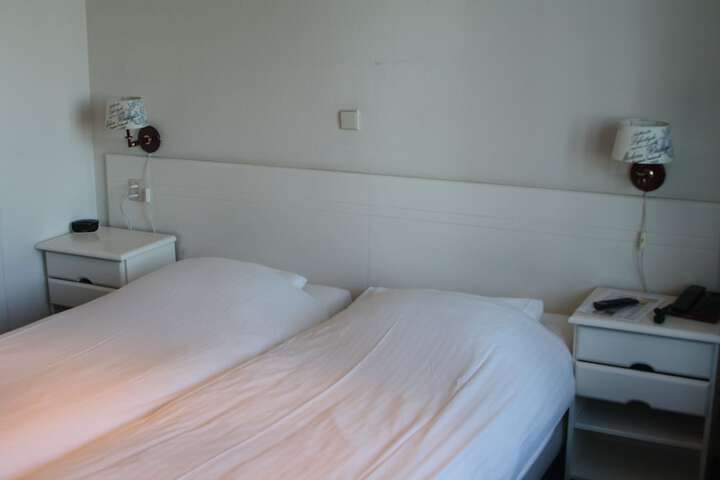 Room 35 of 139