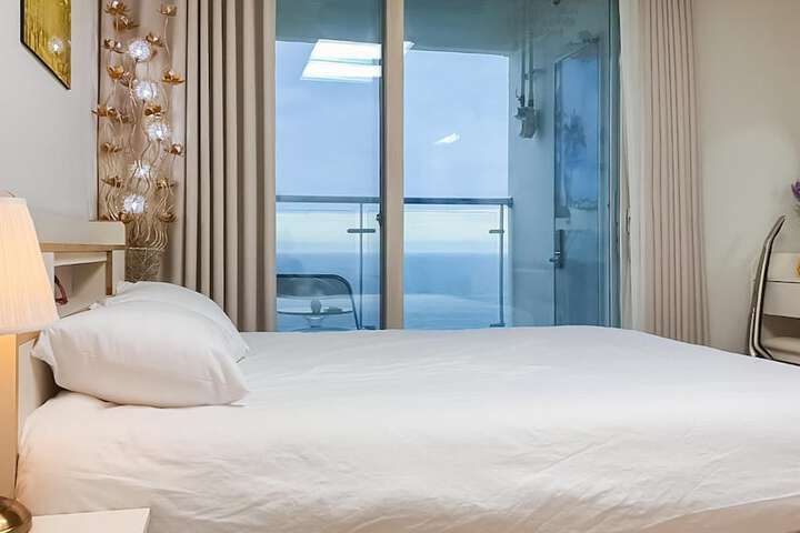 Room 467 of 640