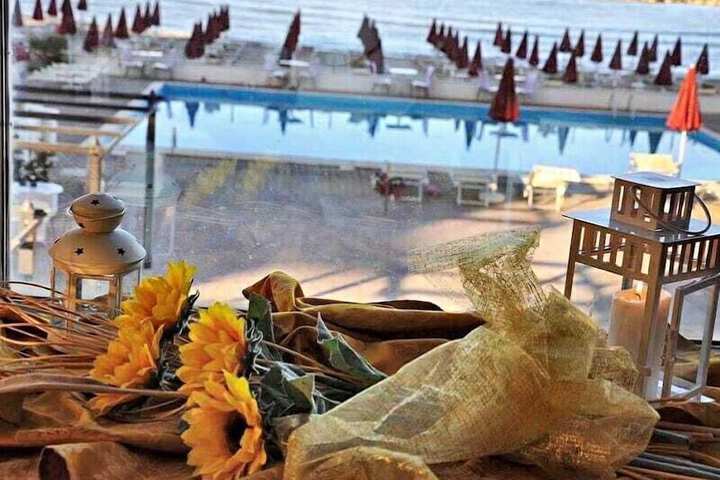 Pools & Facilities