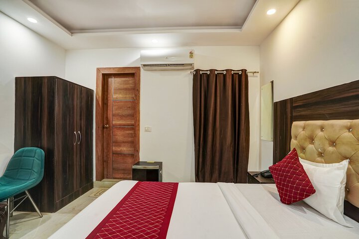 Room 15 of 23