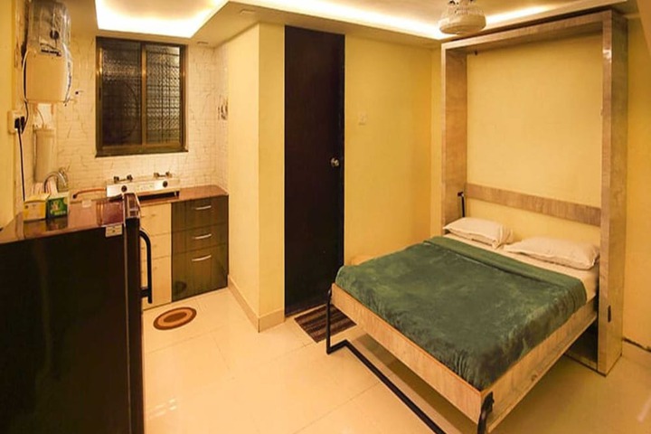 Room 5 of 17