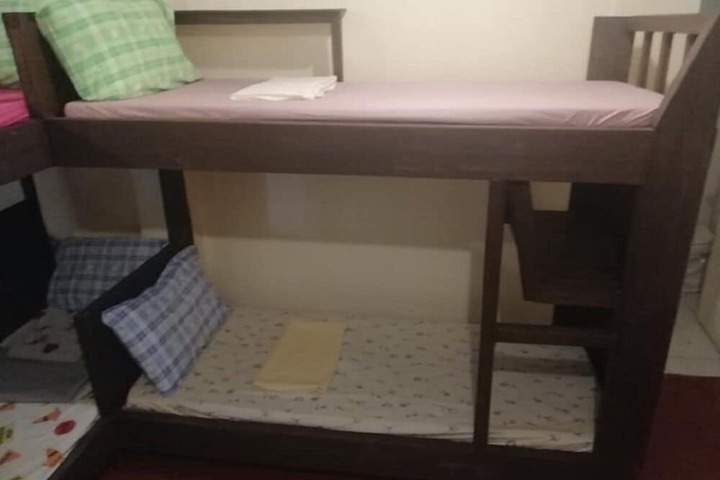Room 8 of 25