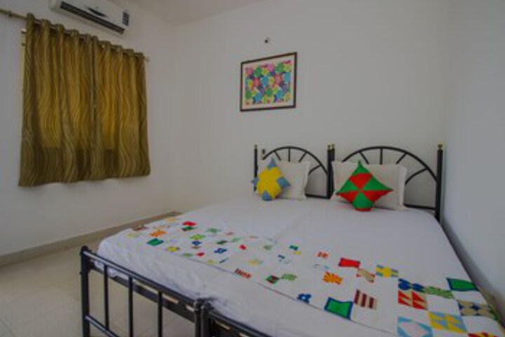 Room 8 of 10