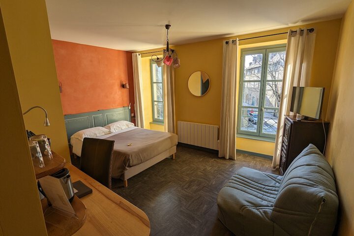 Room 12 of 43