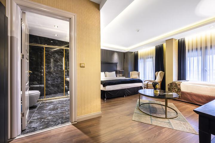 Room 17 of 72