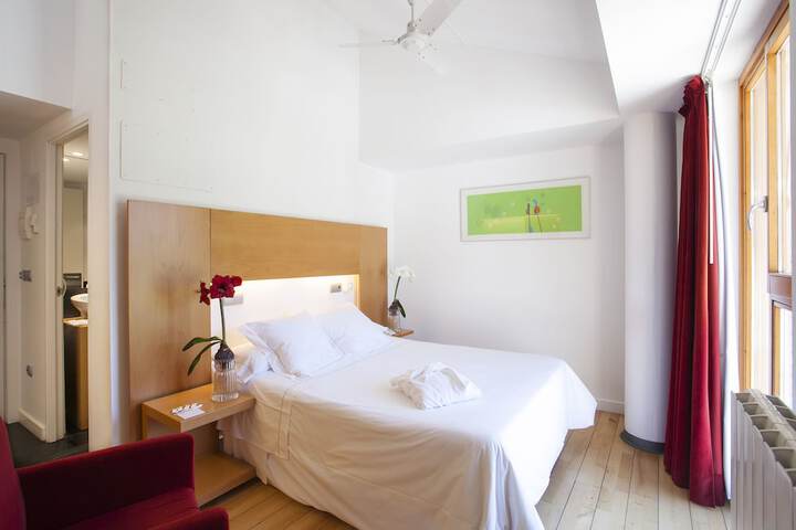 Room 5 of 90
