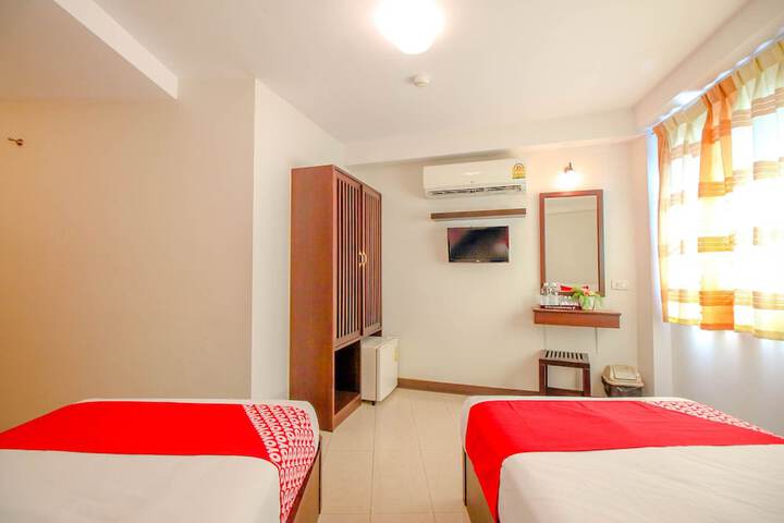 Room 21 of 37
