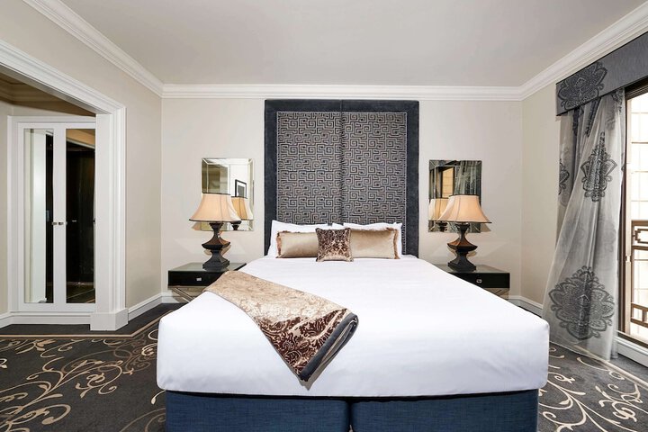 Room 75 of 156