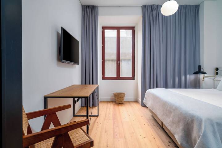 Room 45 of 74
