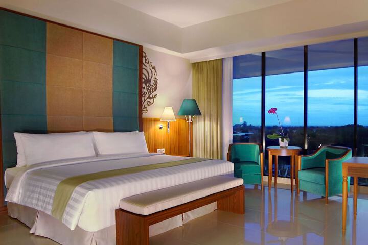 Room 10 of 27