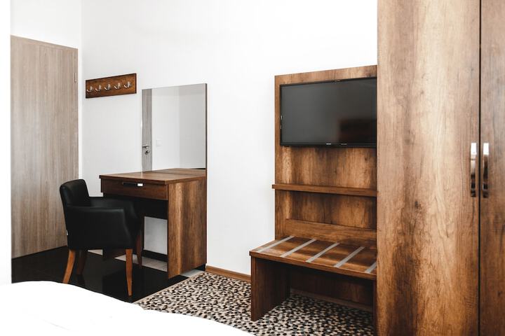 Room 18 of 44