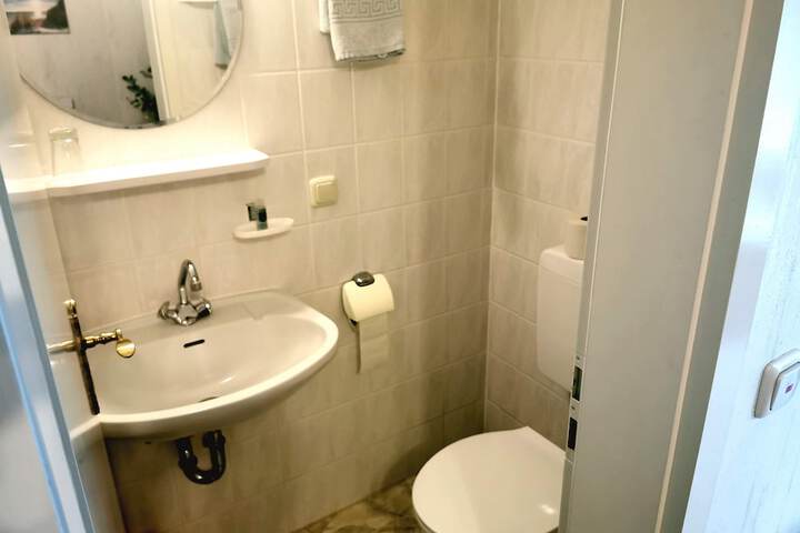 Room 40 of 52