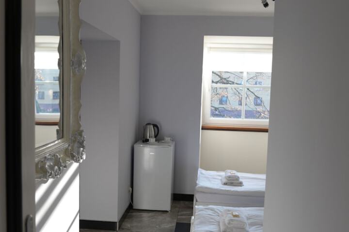 Room 27 of 57