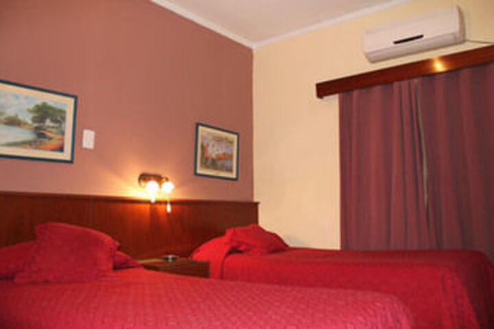 Room 14 of 30