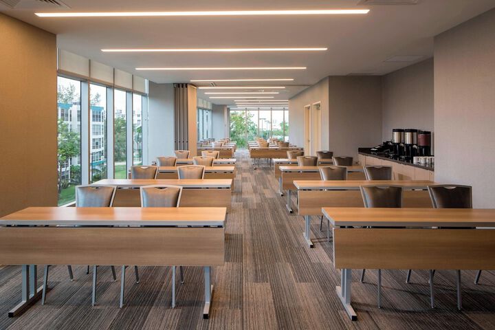 Meeting facility