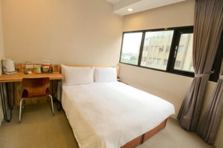 Room 22 of 33