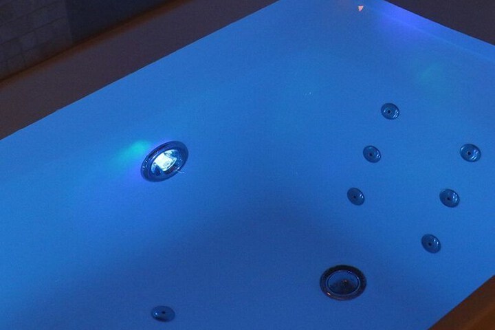 Jetted Tub