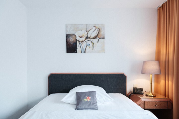 Room 21 of 57