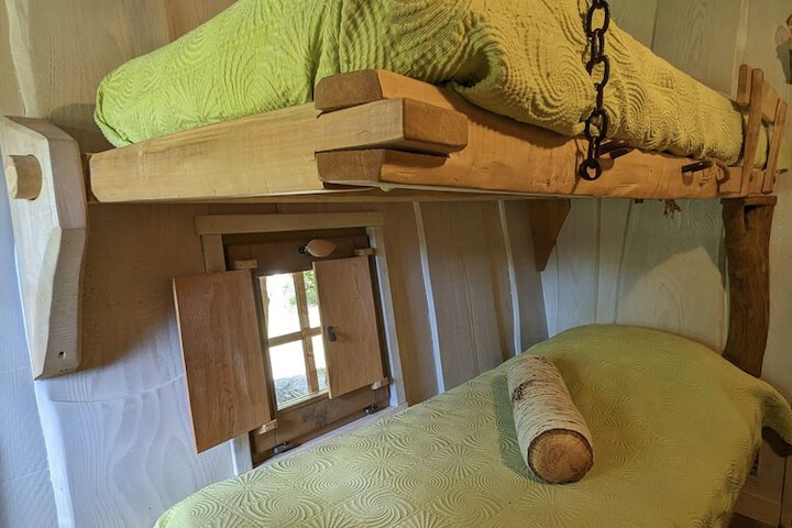 Room 19 of 160