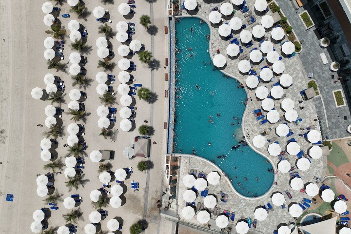 Pool 30 of 66