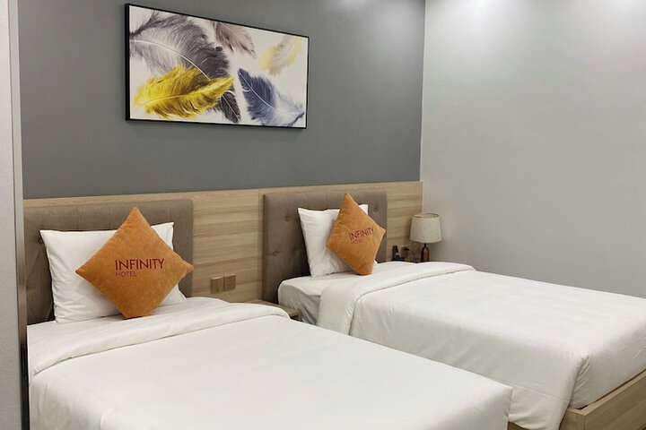 Room 5 of 20